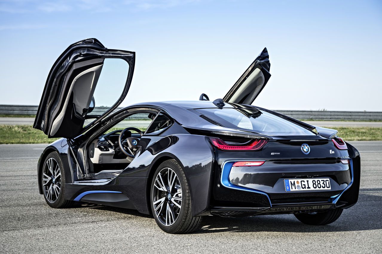 کۆمپانیای BMW یادی سەد ساڵەی دامەزراندنی دەکاتەوە